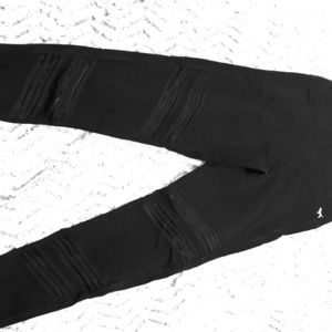 Pink Victoria’s Secret cotton leggings